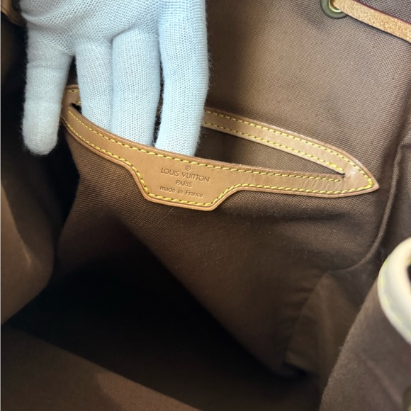 Louis Vuitton Montsouris GM with BRAND NEW VACHETTA - Picture 12 of 15